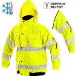 kurtka zimowa robocza odblaskowa vizwell leeds żółta - widok z przodu z kapturem oraz wyeksponowanym obok odpiętym rękawem, jaskrawy materiał ze srebrnymi pasami i czarnymi ściągaczami, u góry ikony informujące o izolacji termicznej i odpinanych rękawach - wycięte na białym tle studyjnym