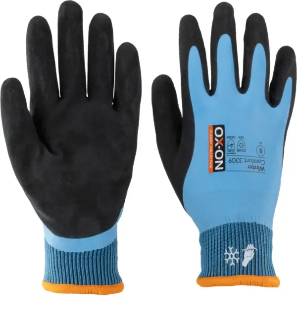 Zimowe rękawice ochronne OX-ON WINTER COMFORT 3309 - para ułożona obok siebie, lewa ukazuje czarną, chropowatą część chwytną, prawa prezentuje niebieski grzbiet z czarnymi palcami, logo i piktogramami, widoczne niebieskie ściągacze z pomarańczowym wykończeniem - wycięte na białym tle studyjnym.