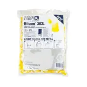Zatyczki jednorazowe Bilsom 303L w dużej, przezroczystej torbie foliowej z etykietą Leight Source 400 Refill i obrazkową instrukcją, wewnątrz widać żółto-białe piankowe wkładki, wycięte na białym tle studyjnym.